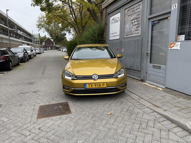 Volkswagen GOLF 1.5 TSI CL Bns