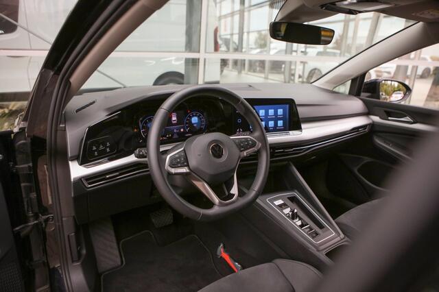 Volkswagen GOLF 1.0 eTSI Life Bns | Navi | Sfeerverlichting | Automaat |