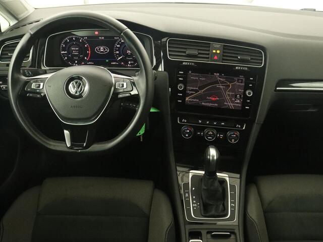 Volkswagen GOLF 1.5 TSI Highline | 1e eigenaar | Virtual Cockpit | Adaptive cruise | Camera | Full LED | Carplay | Navigatie | Climate control | Parkeerhulp