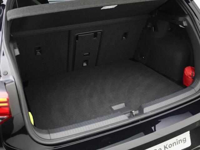 Volkswagen GOLF 1.5 eTSI 130pk DSG R-Line · Camera · Apple/Android Car Play · Stoel & Stuurwiel verwarming · Trekhaak ·