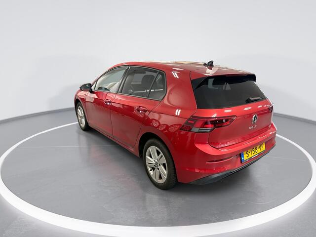 Volkswagen GOLF 1.0 110pk DSG eTSI Life · Apple/Android Car Play · Navigatie · P-Sensoren · Sfeerverlichting · Getint Glas · 16'' Inch · Garantie t/m 17-04-2027 of 100.000km