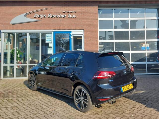 Volkswagen GOLF 1.4 TSI GTE Connected Series