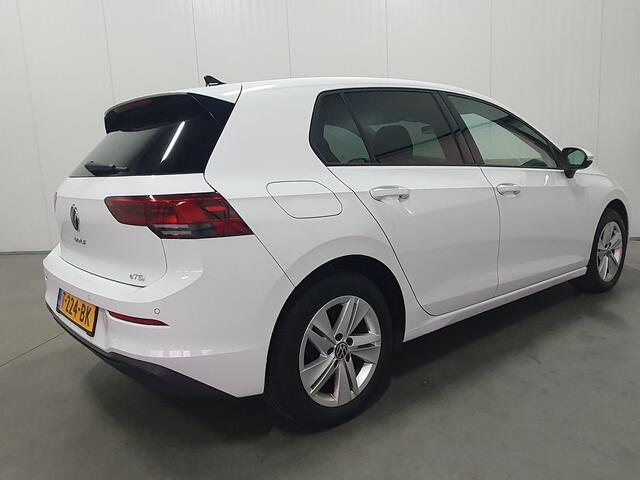 Volkswagen GOLF 1.0 eTSI Life Business NAVI/DIG.COCKPIT/LED/CLIMA/LMV