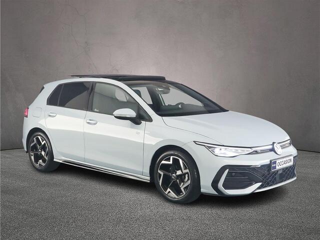 Volkswagen GOLF 1.5 eTSI R-Line Edition 150pk DSG Automaat, Panoramadak, Harman Kardon sound, Side assist, Stoelverwarming, Achteruitrijcamera, Adaptive cruise control