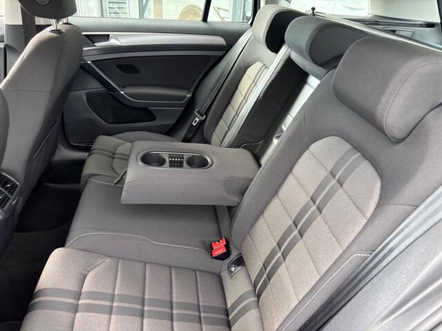 Volkswagen GOLF 1.0 TSI BUSINESS EDITION 116PK AIRCO LMV PDC-CAMERA