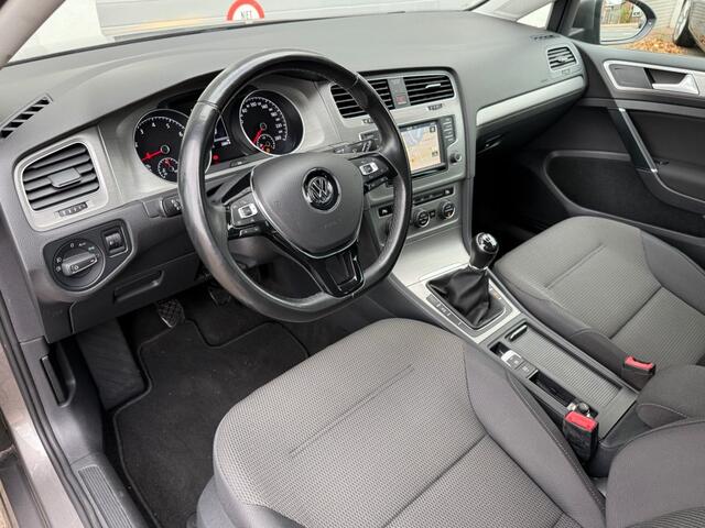 Volkswagen GOLF 1.0 TSI 116PK Comfortline Navi Pdc Trekhaak Keurige auto!