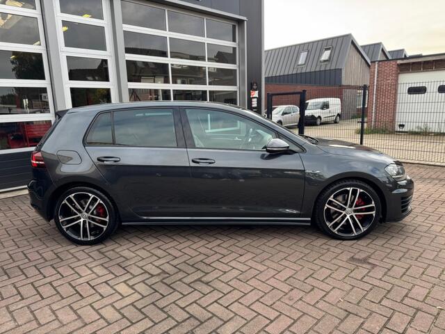 Volkswagen GOLF 2.0 TDI 184PK GTD AUTOMAAT / PANODAK / NAVI / LEER / CRUISECONTROL / CAMERA / RIJKLAAR!
