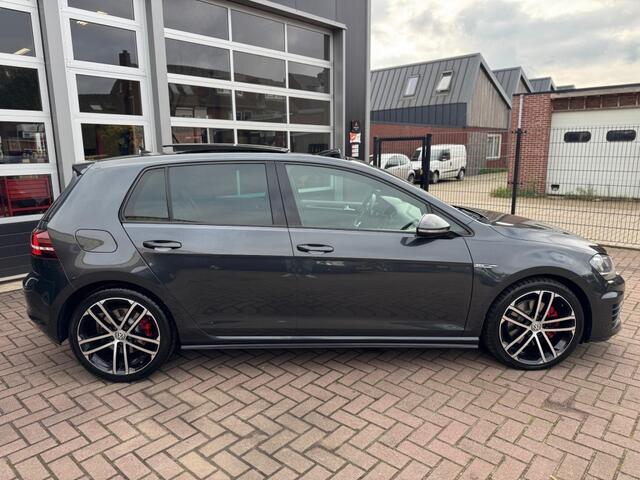 Volkswagen GOLF 2.0 TDI 184PK GTD AUTOMAAT / PANODAK / NAVI / LEER / CRUISECONTROL / CAMERA / RIJKLAAR!