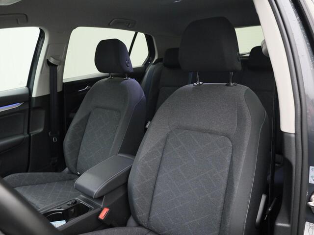 Volkswagen GOLF 1.0eTSI/110PK Life DSG · Navigatie · Apple/Android Car Play · Parkeersensoren · Garantie t/m 14-03-2027 of 100.000km