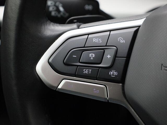 Volkswagen GOLF Variant 1.0eTSI/110PK Life DSG · Navigatie · Trekhaak · Apple/Android Car Play ·Garantie t/m 06-05-2027 of 100.000km