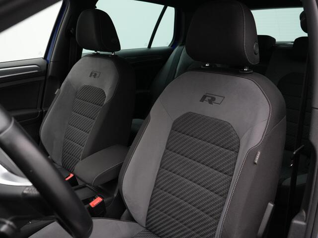 Volkswagen GOLF 1.5 TSI 150 pk Highline Business R / R-Line | Achteruitrijcamera | Virtual Cockpit | Navigatie | Adaptive Cruise