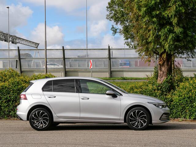 Volkswagen GOLF 1.4 eHybrid Style | CAMERA | CARPLAY | CRUISE CONTROL |