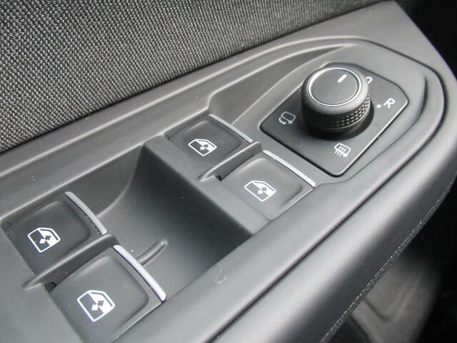 Volkswagen GOLF 1.5 TSI 150PK Style, Carplay + Android Auto / ErgoActive + Geheugen / Full LED / Stoel + Stuurverwarming