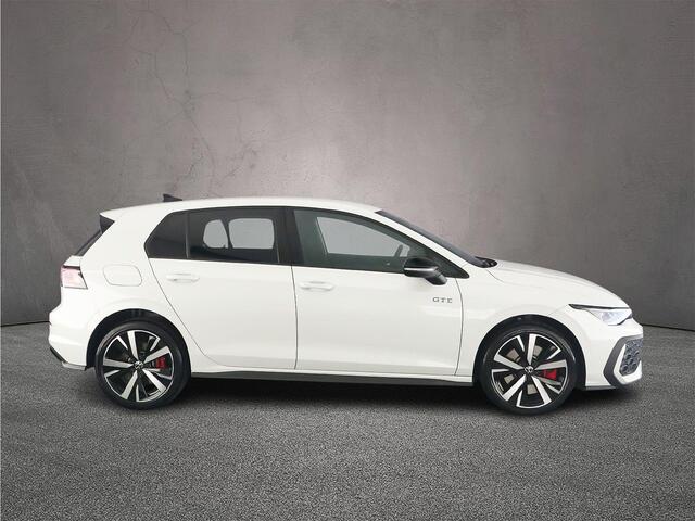Volkswagen GOLF GTE 1.5 TSI eHybrid 272pk DSG Automaat Trekhaak, Adaptive cruise control, LED matrix koplampen, Achteruitrijcamera, Navigatie