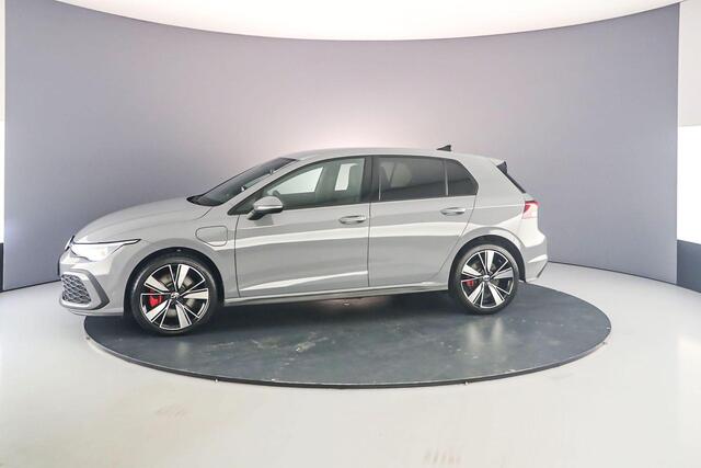 Volkswagen GOLF GTE 1.4 TSI eHybrid 245pk DSG Automaat Adaptive cruise control, Navigatie, Parkeersensoren, LED koplampen, Stoelverwarming