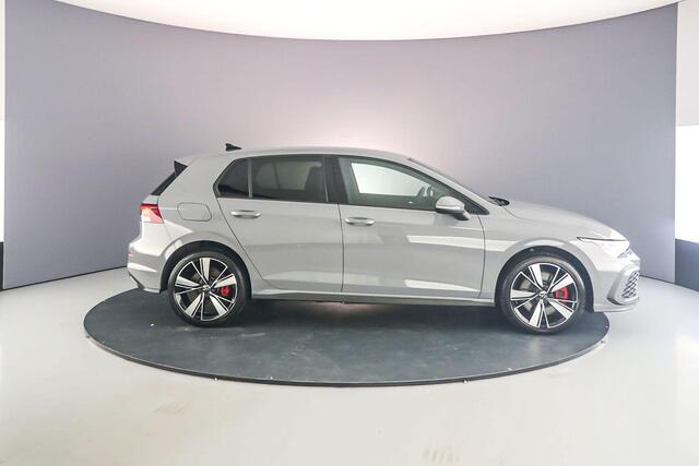 Volkswagen GOLF GTE 1.4 TSI eHybrid 245pk DSG Automaat Adaptive cruise control, Navigatie, Parkeersensoren, LED koplampen, Stoelverwarming