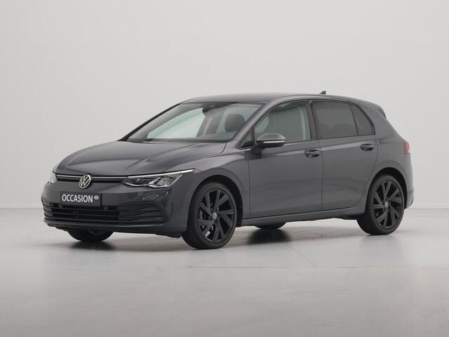 Volkswagen GOLF 1.5 TSI 130pk first Navigatie Stoelverwarming Acc 18'' velgen 211