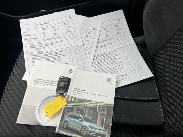 Volkswagen GOLF Variant 1.5 TSI Highline Business R /Winter-pakket /elektrisch glazen panorama-dak / Apple Carplay/Android Auto / R-Line Exterieur / Veiligheids-pakket / trekhaak( 1500 kg)/