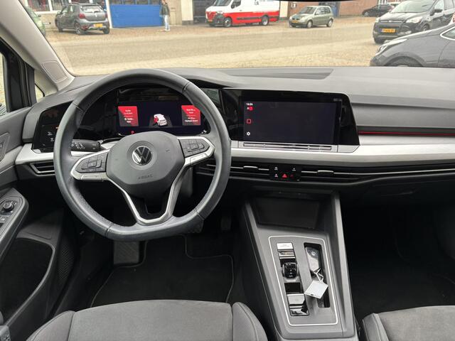 Volkswagen GOLF 1.0 eTSI Life Business / Egonomische stoelen met massage functie / Draadloos Applecarplay/AndroidAuto / Navi / Camera /