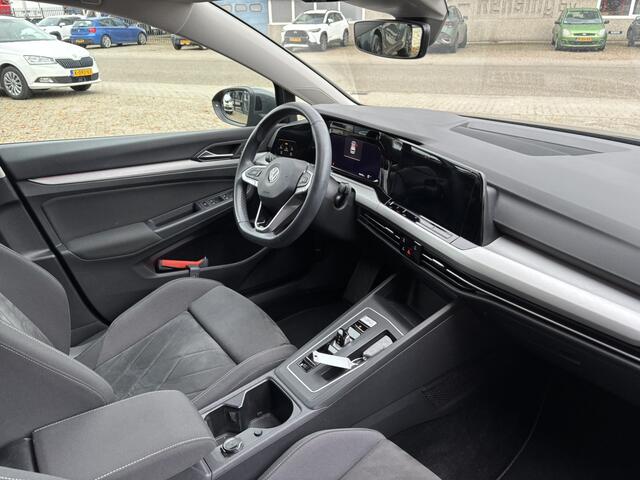 Volkswagen GOLF 1.0 eTSI Life Business / Egonomische stoelen met massage functie / Draadloos Applecarplay/AndroidAuto / Navi / Camera /