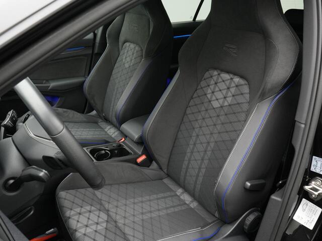 Volkswagen GOLF 1.5 eTSI 115 pk DSG R-Line Edition | LED Plus koplampen | Sportonderstel | Achteruitrijcamera | Adaptive Cruise | Stoel-/stuurverwarming | Carplay