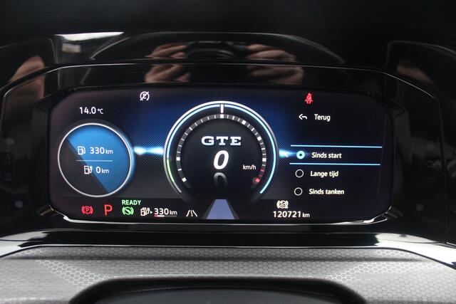 Volkswagen GOLF 1.4 eHybrid GTE - CARPLAY - PANODAK - 18 INCH - FULL LED - VIRT. COCKPIT -