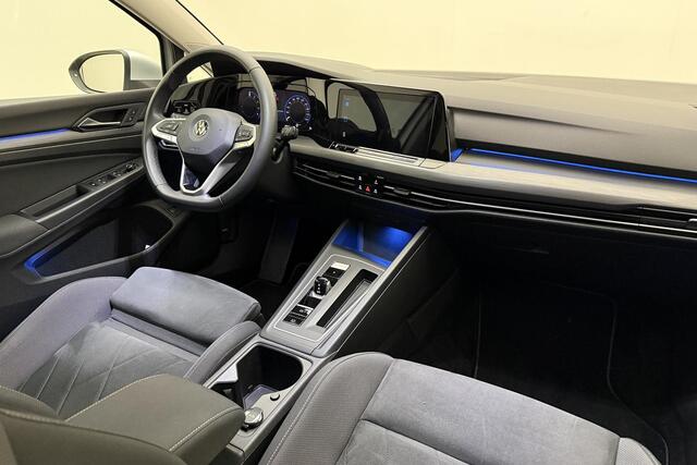 Volkswagen GOLF 1.4 eHybrid Style | Trekhaak | Navigatie |Apple Carplay/Android Auto | Adapt. Cruise | 3-Zone Clim. Control | LED koplampen
