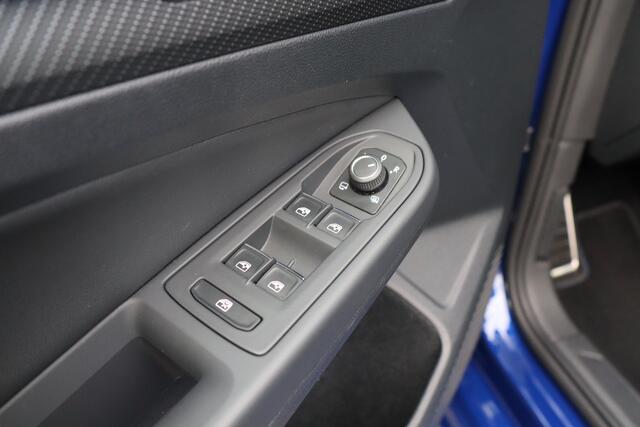Volkswagen GOLF R Variant 2.0 TSI 4Motion, Black Style, Pano, DCC, ACC, Harman/Kardon