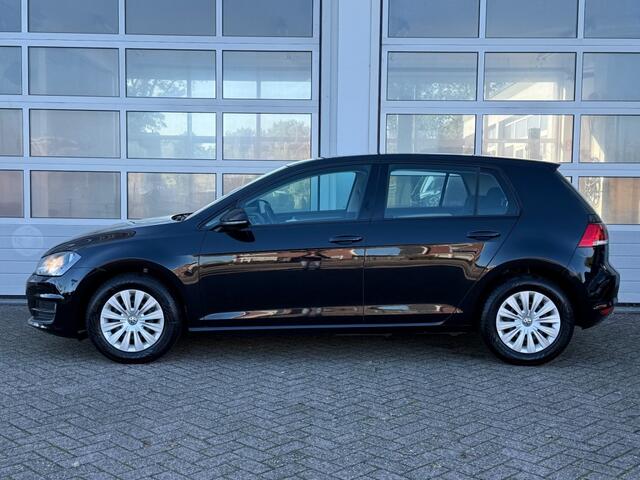 Volkswagen GOLF 1.2 TSI Edition 5-Drs Airco Trekhaak All-season banden!