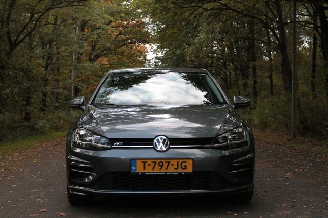 Volkswagen GOLF 1.5 TSI Highline Business R | ACC | Full-led | Ergo