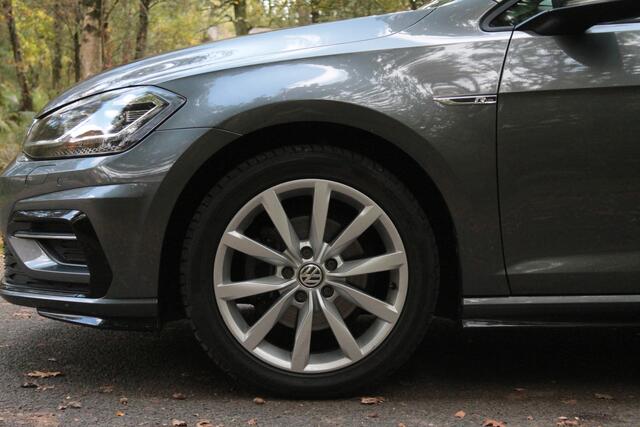 Volkswagen GOLF 1.5 TSI Highline Business R | ACC | Full-led | Ergo
