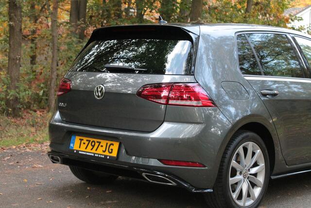 Volkswagen GOLF 1.5 TSI Highline Business R | ACC | Full-led | Ergo