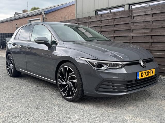 Volkswagen GOLF 1.0 eTSI Life / DISTRIBUTIE VV / 19'' LM / NL-AUTO