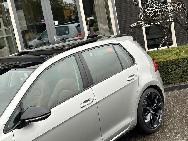 Volkswagen GOLF 1.5 TSI Comfortline Business