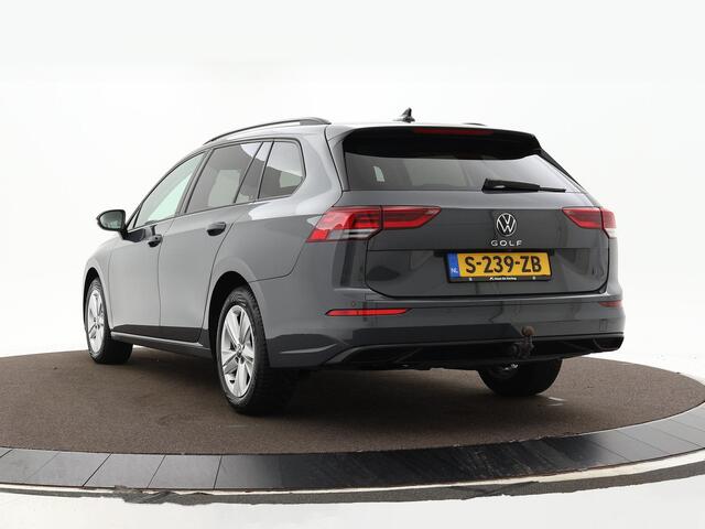 Volkswagen GOLF Variant 1.0 TSI 110pk Life · Camera · Elek. Trekhaak · Apple/Android Car Play · Navigatie · P-sensoren · 16'' Inch · Garantie t/m 08-05-2027 of 100.000km