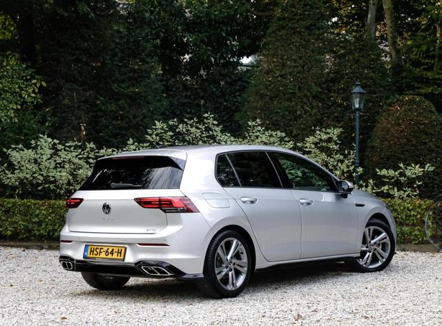 Volkswagen GOLF 1.5 eTSI R-Line | IQ Lights | Achteruitrijcamera