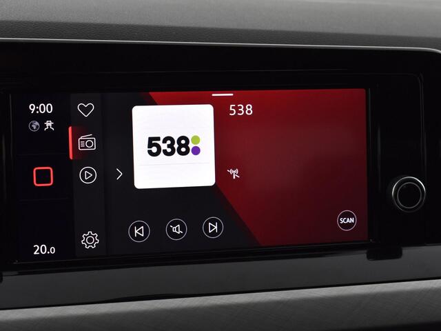 Volkswagen GOLF 1.0 eTSI 110pk DSG Life · Apple/Android Car Play · ACC · Climatronic · Draadloze Telefoonlader · P-Sensoren · Garantie t/m 11-01-2028 of 100.000km