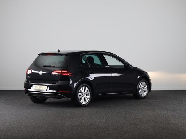Volkswagen GOLF 1.0 TSI Comfortline Business 110 PK | Automaat (DSG) | Navigatie | Camera | Stoelverwarming
