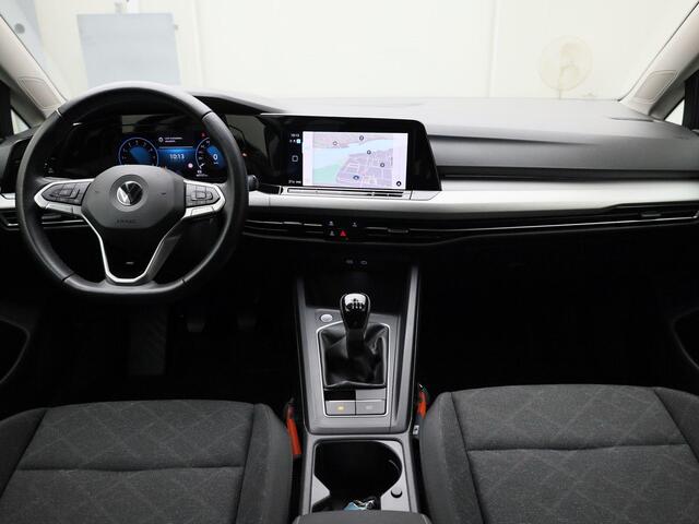 Volkswagen GOLF 1.0TSI/110PK Life · Navigatie · Camera + Parkeersensoren · Apple/Android Carplay