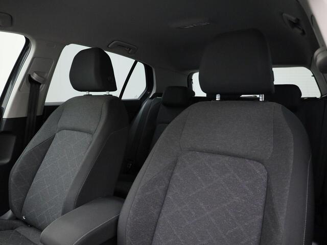 Volkswagen GOLF 1.0TSI/110PK Life · Navigatie · Camera + Parkeersensoren · Apple/Android Carplay