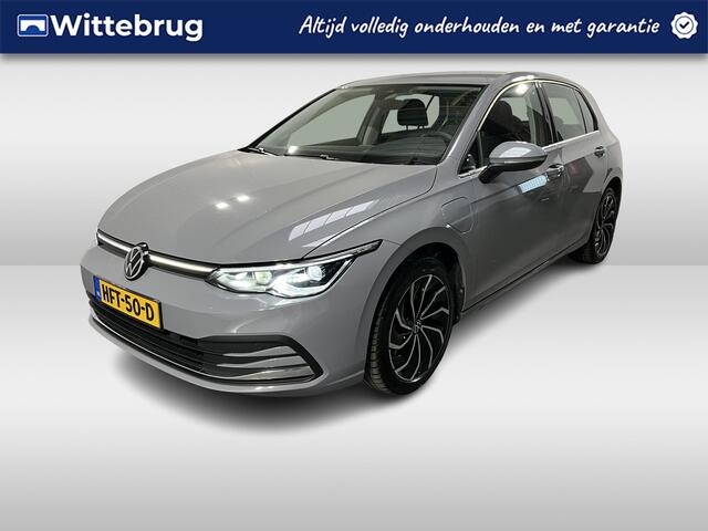 Volkswagen GOLF 1.4 eHybrid / AUTOMAAT/ NAVI/ TREKHAAK/ STOEL-STUURVERWARM./ CAMERA / ADAPTIEVE CRUISE CONTROL / APP-CONNECT /