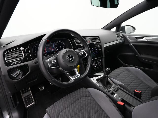 Volkswagen GOLF Variant 1.5 TSI 150 pk Highline Business R / R-Line | Panoramdak | Navigatie | Parkeersensoren voor/achter
