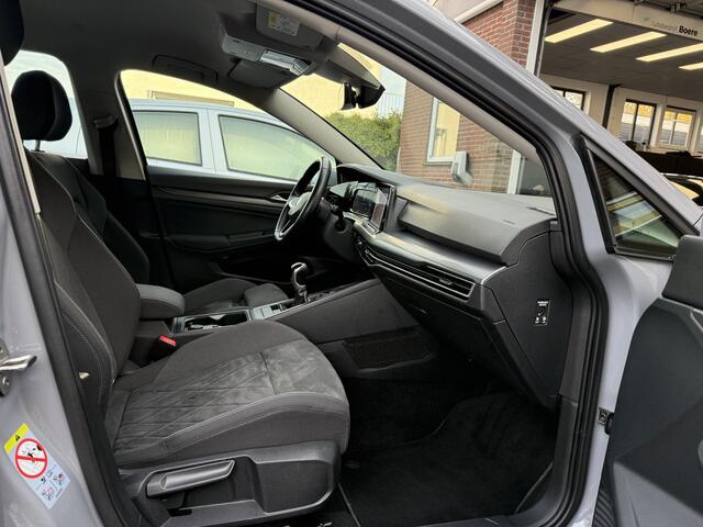 Volkswagen GOLF 1.5 TSI Style Navi, Carplay, Led