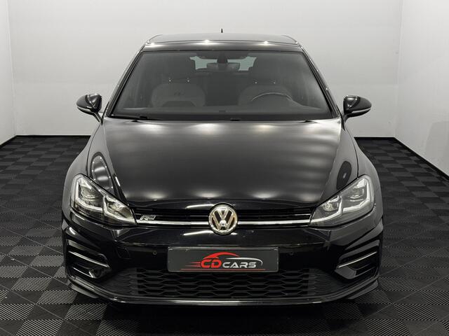 Volkswagen GOLF 1.5 TSI R-Line Clima, Navi, Parkeersensoren, Cruise control, Virtual desk, A start stop, Lichtmetalen velgen