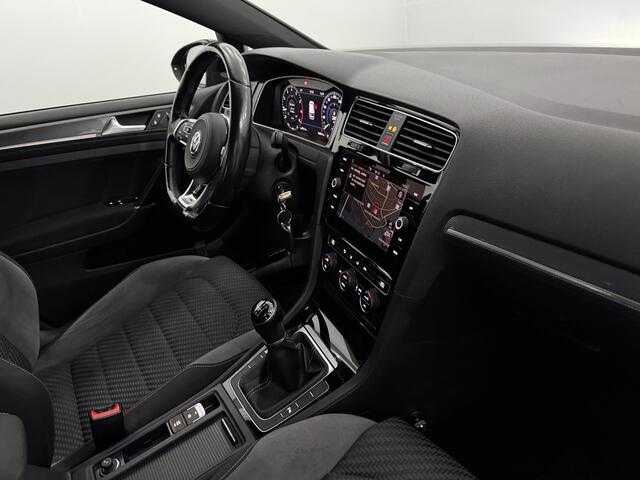 Volkswagen GOLF 1.5 TSI R-Line Clima, Navi, Parkeersensoren, Cruise control, Virtual desk, A start stop, Lichtmetalen velgen