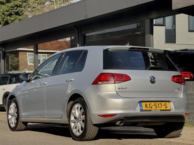 Volkswagen GOLF 1.6 TDI AUT7 HIGHLINE NAVI CAMERA APPLE-CARPLAY LED LMV PDC