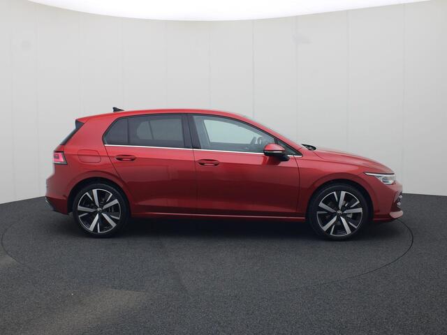 Volkswagen GOLF 1.5eTSI/150PK Style DSG · Navigatie · Camera · Apple/Android Car Play · Stoel- & Stuurverwarming · Garantie tot 06-02-2030 of 100.000km