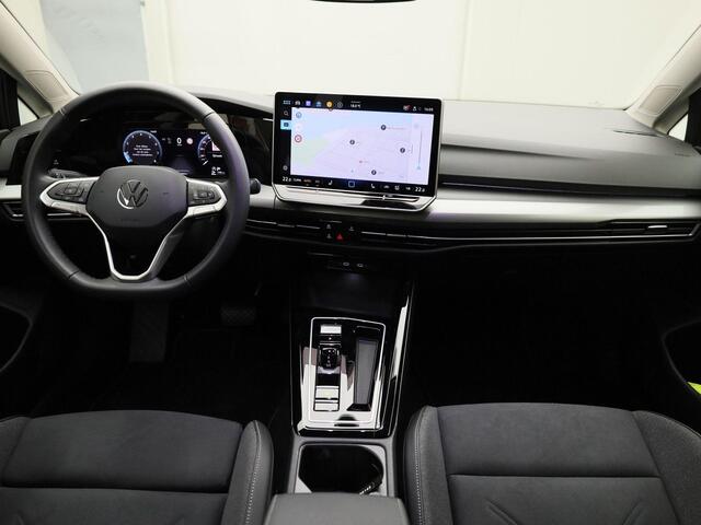Volkswagen GOLF 1.5eTSI/150PK Style DSG · Navigatie · Camera · Apple/Android Car Play · Stoel- & Stuurverwarming · Garantie tot 06-02-2030 of 100.000km