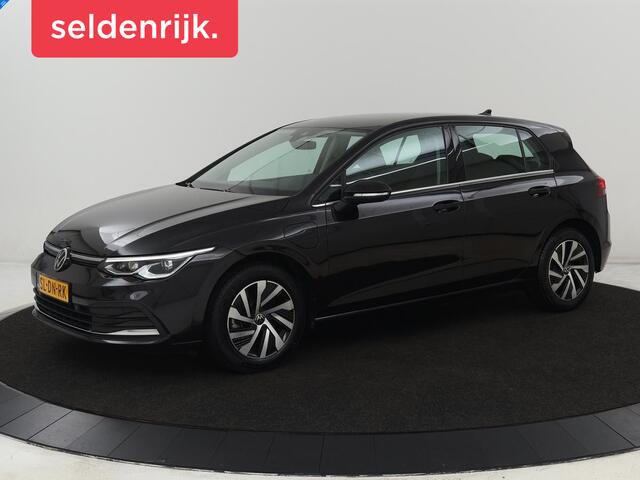 Volkswagen GOLF 1.4 eHybrid Style | Massage | Carplay | Memory | Sfeerverlichting | Adaptive cruise | Navigatie | Parkeerhulp | Full LED | Climate control | PHEV | Plug In