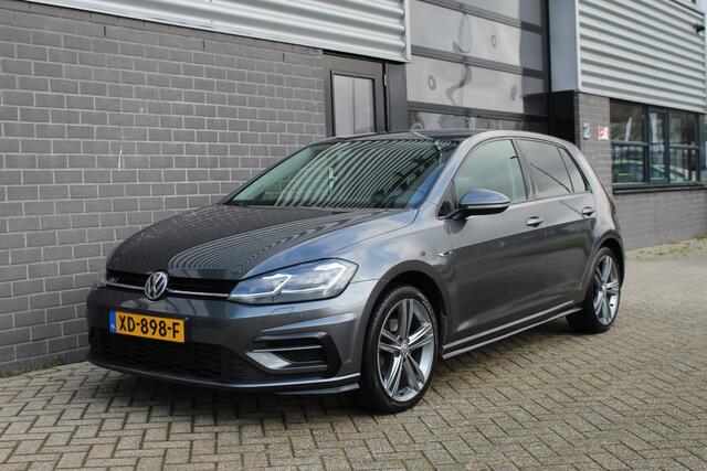 Volkswagen GOLF 1.5 TSI Highline Business R / Carplay / Stoelverwarming